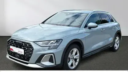 Gebraucht Audi A3 Ambiente 150 PS (110 kW) 2025 Pfeilgrau perleffekt Limousine