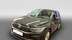 Deep black perleffekt Gebraucht 2022 VW Tiguan SUV | 30.925 € (Fairer Preis)