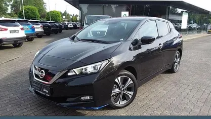 Gebraucht Nissan Leaf N-Connecta 160 kW (218 PS) 2020 Schwarz black (m) Kleinwagen