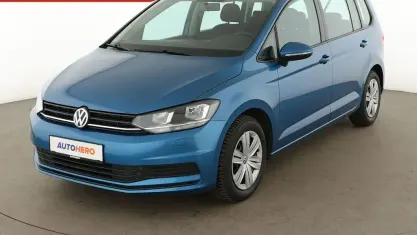 Gebraucht VW Touran Trendline 110 PS (80 kW) 2016 Blau Van / Kleinbus