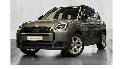 Grün Gebraucht 2024 Mini Countryman Classic SUV | 33.250 € (Fairer Preis)