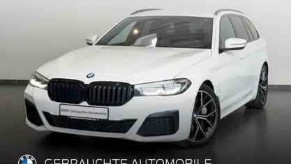 Weiss Gebraucht 2022 BMW 540 M Sport Kombi | 38.250 € (Guter Preis)