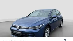 Gebraucht 2024 VW Golf VIII Life Limousine | 23.850 € (Fairer Preis)