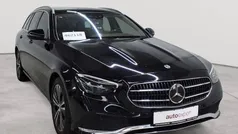 Obsidianschwarz metallic Gebraucht 2022 Mercedes E400 Avantgarde Kombi | 36.890 € (Fairer Preis)