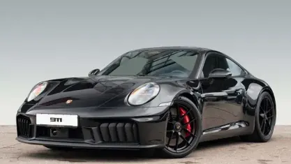 Neu Porsche 911 Carrera 4 GTS 541 PS (397 kW) 2026 Schwarz Coupé