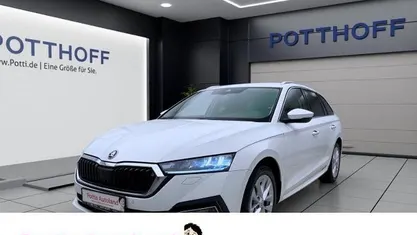 Weiss Gebraucht 2021 Skoda Octavia First Edition Kombi | 18.997 € (Guter Preis)