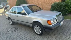 Gebraucht 1988 Mercedes E230 Limousine | 3.750 €