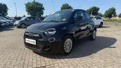 Schwarz Gebraucht 2022 Fiat 500e Action Limousine | 15.480 € (Fairer Preis)