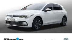 Gebraucht 2024 VW Golf VIII Move Limousine | 23.722 € (Fairer Preis)