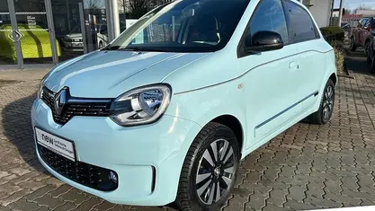 Gebraucht Renault Twingo Techno 60 kW (82 PS) 2023 Pastelblau (hellblau) Kleinwagen