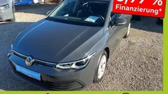 Grau Gebraucht 2023 VW Golf VIII Life Kleinwagen | 19.960 € (Superpreis)