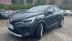 Blau Gebraucht 2024 Renault Captur Equilibre SUV | 20.998 € (Guter Preis)