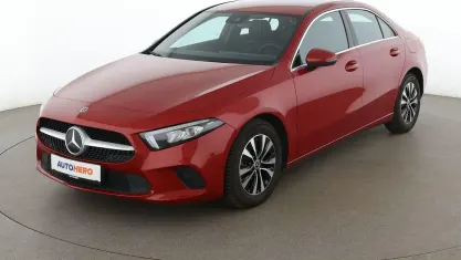 Gebraucht Mercedes A200 Progressive 150 PS (110 kW) 2023 Rot Limousine
