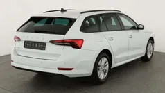 Gebraucht 2024 Skoda Octavia Ambition Kombi | 31.419 € (Fairer Preis)