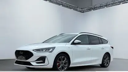 Używany Ford Focus ST-Line 125 KM (91 kW) 2025 Biały Kombi