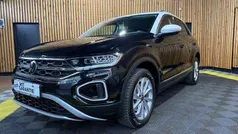Deep black perleffekt Gebraucht 2024 VW T-Roc Style SUV | 28.650 € (Guter Preis)