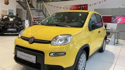 Gelb Gebraucht 2024 Fiat Panda Kleinwagen | 12.688 € (Fairer Preis)