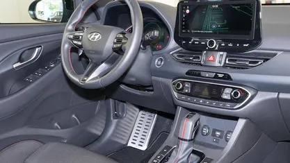 Gebraucht Hyundai i30 N Line 160 PS (117 kW) 2024 Dark knight Kombi