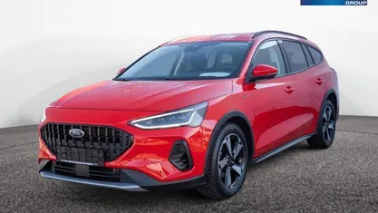 Gebraucht Ford Focus Active 125 PS (91 kW) 2023 Rot / racerot Kombi