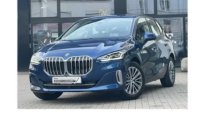 Gebraucht BMW 220 163 PS (119 kW) 2025 Van / Kleinbus