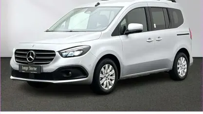 Gebraucht Mercedes T180 Progressive 116 PS (85 kW) 2024 Silber Van / Kleinbus