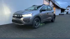 Gebraucht 2025 Dacia Sandero Essentiel Kleinwagen | 17.319 € (Etwas zu teuer)