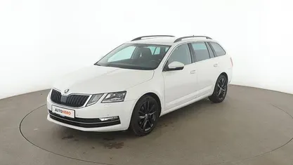 Weiß Gebraucht 2018 Skoda Octavia Style Kombi | 15.370 € (Fairer Preis)
