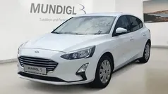 Weiss Gebraucht 2021 Ford Focus Trend Limousine | 14.220 € (Superpreis)