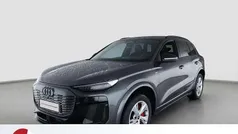 Grau Gebraucht 2024 Audi Q6 e-tron Sport SUV | 71.880 € (Fairer Preis)