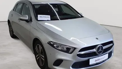 Gebraucht Mercedes A200 Advanced 150 PS (110 kW) 2022 Iridiumsilber metallic Limousine