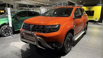 Orange Gebraucht 2022 Dacia Duster Extreme SUV | 21.890 € (Fairer Preis)