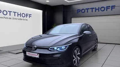 Gebraucht VW Golf VIII R-line 150 PS (110 kW) 2024 Limousine