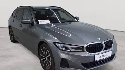 Gebraucht BMW 320 Sport Line 190 PS (139 kW) 2022 Skyscraper grau metallic Kombi