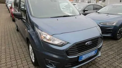 Blau Gebraucht 2022 Ford Grand Tourneo Connect Trend Van / Kleinbus | 25.900 € (Fairer Preis)