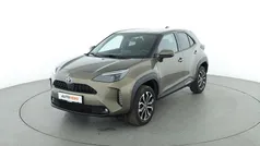 Grün Gebraucht 2021 Toyota Yaris Cross Team SUV | 23.200 € (Guter Preis)