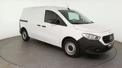 Gebraucht Mercedes Citan 112 85 PS (62 kW) 2024 Weiß Limousine