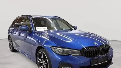 Usata BMW 320e M Sport 163 CV (119 kW) 2022 Blu Station wagon