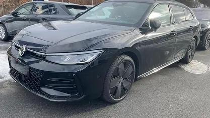 Gebraucht 2026 VW Passat R-line Kombi | 47.445 € (Superpreis)