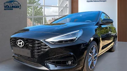 Schwarz Gebraucht 2025 Hyundai i30 Advantage Limousine | 23.990 € (Fairer Preis)