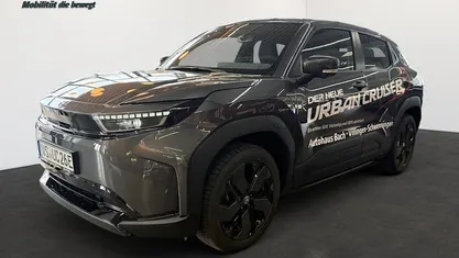 Neu Toyota Urban Cruiser Lounge 128 kW (175 PS) 2026 Grandeur grey SUV