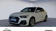 Gletscherweiß metallic Gebraucht 2025 Audi A1 Sportback S-Line Kleinwagen | 25.890 € (Guter Preis)