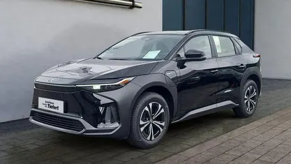 Neu Toyota bZ4X Comfort 150 kW (204 PS) 2025 Schwarz SUV