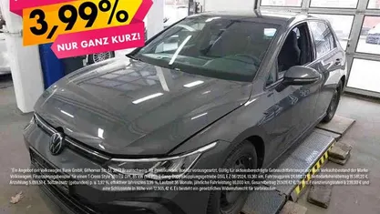 Gebraucht VW Golf VIII R-line 131 PS (96 kW) 2022 Limousine