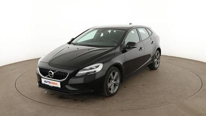 Brugt Volvo V40 Momentum 122 HK (89 kW) 2018 Sort Stationcar