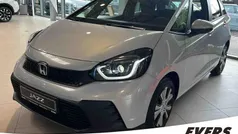 Premium sunlight white/ schwarz Neu 2024 Honda Jazz Elegance Kleinwagen | 25.550 € (Fairer Preis)