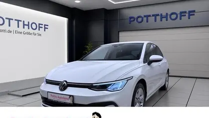 Gebraucht 2023 VW Golf VIII Life | 21.877 € (Fairer Preis)