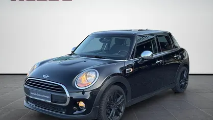Schwarz Gebraucht 2016 Mini ONE Kleinwagen | 13.480 € (Fairer Preis)