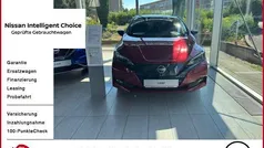 Red pm/ black p Gebraucht 2024 Nissan Leaf N-Connecta Kleinwagen | 27.990 € (Fairer Preis)