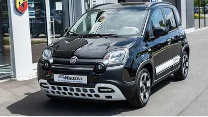Schwarz Gebraucht 2025 Fiat Panda Cross Cross Kleinwagen | 17.595 € (Etwas zu teuer)