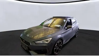 Grau Gebraucht 2023 Cupra Leon VZ Limousine | 31.985 € (Fairer Preis)